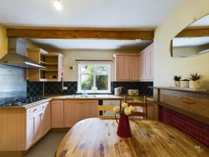 kitchen - click for photo gallery